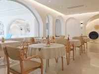 Yangshuo Minos Hotel (Shili Gallery Branch)