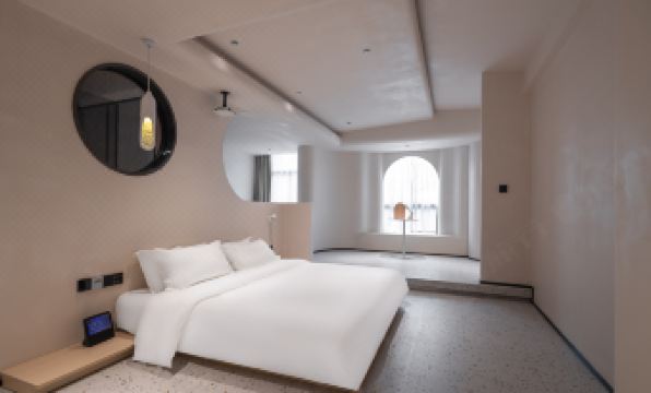 Haikou Mandao Hotel (Haidian Island South Gate Night Market)