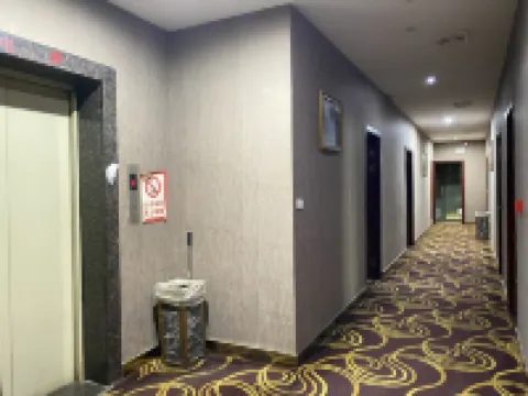 Yuemei Aiwei Hotel (Dejiang People's Hospital Branch)