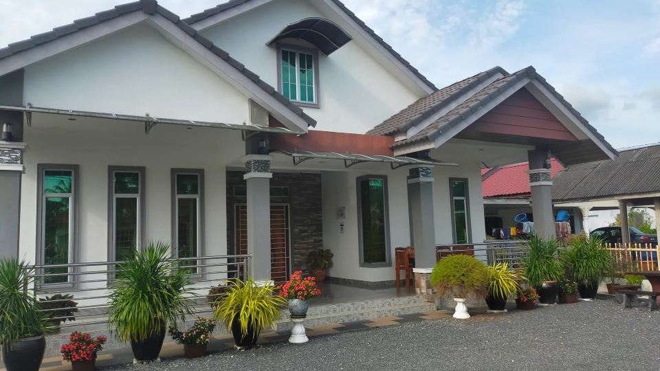 OYO Home 90496 Delima Homestay