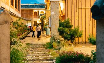 Puzhehei Mingsu · Mountain View Sunset Hotel (Puzhehei Scenic Area Qinglongshan Branch)