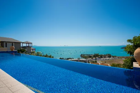 Pinnacles, Airlie Beach Отели в г. Эрли-Бич