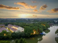 Dahu Yuanshe Hostel Hotels near Xinshi Ancient Town