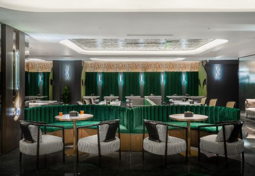 R 로얄스 호텔 객실