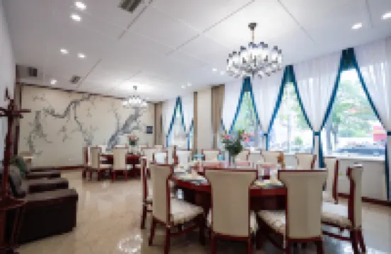 ZhuangHe  Xinxiangge  Hotel - parking