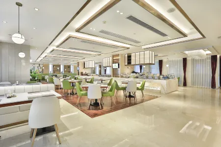 T-JOY Hotel Guazhu Lake Отели рядом с достопримечательностью «Keqiao Ancient Town»