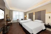 Jinjiang Metropolo Hotel (Xinyang Railway Station New Central Hospital)