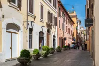 Decimo Meridio - at Spanish Steps-