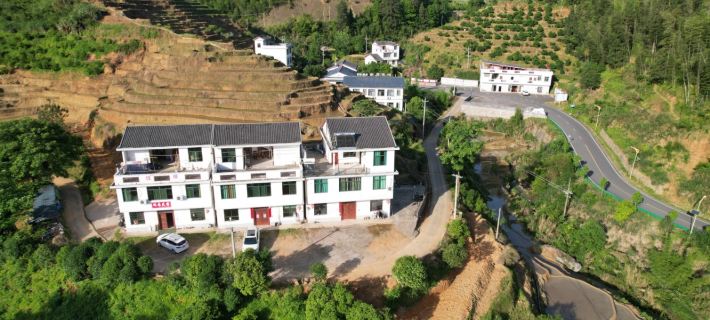Chongyi Shangbao Terraces are transported to accommodation Hotels in Chongyi County