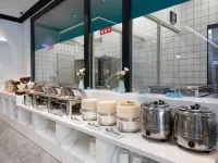 Xana Hotelle (Cangzhou West Railway Station International Exhibition Center) - breakfast