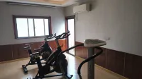 GreenTree Inn (Gu Town Guyang Road Experimental Middle School) - Gym