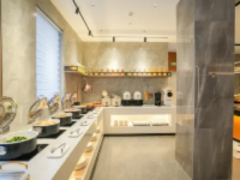 Homeinn Plus (Huantai Central Avenue County Government Branch) Hotel di Huantai