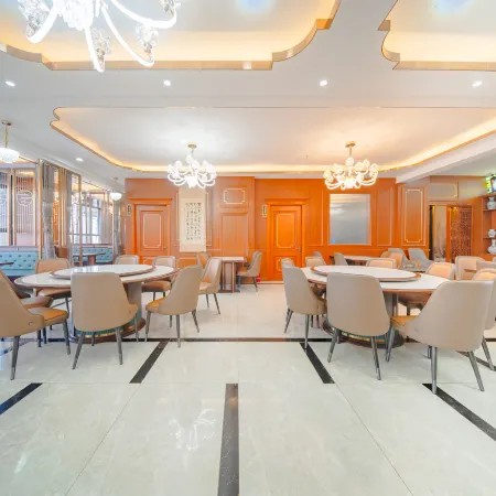 Xilu Zhenxuan Hotel