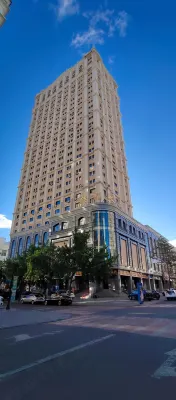 Manzhouli Yunbian Sightseeing Hotel Apartment (Huadu Building High-rise Branch) Hotel di 