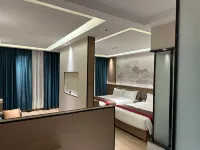 โรงแรมโฮลีแลนด์ โรงแรมในอาปาเซียน
