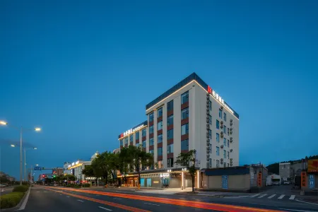 BORRMAN Hotel (Yangjiang Yangdong)