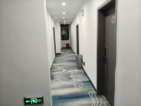 Rongcheng Business Express Hotel Hotels in Yuping