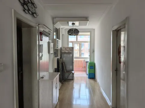 Hegang Jingxin Yiju Homestay