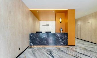 Lixiangwan Hotel (Shenzhen Futian Port Shawei Subway Station)
