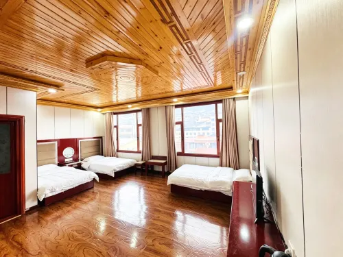 Luqu Baima Yubu Hotel