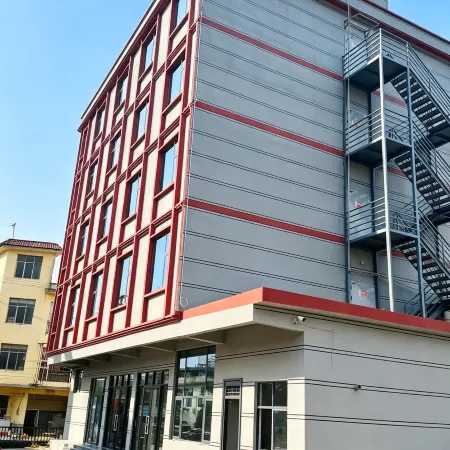 Manjia Homestay (Wumeng Grass Plain)