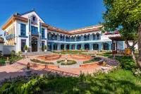 Floral Hotel · Jiangcheng Manju Homestay - Kitchens