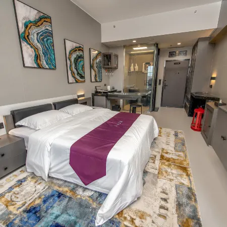Dongcheng Apartment