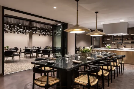 Yours Truly DC, Vignette Collection Отели рядом с достопримечательностью «Собор Святого апостола Матфея»