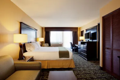 Holiday Inn Express & Suites Woodland Hills Các khách sạn ở Calabasas