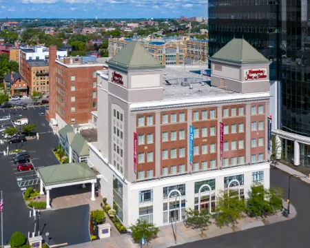 歡朋酒店及套房布法羅市中心 布法羅酒店