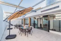 Carredon Apartments (International Convention Center Store) - sarapan
