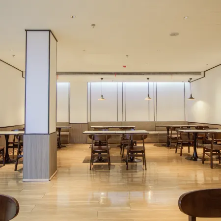 HanTing Hotel (Jiaxing Nanhu International Convention and Exhibition Center) Отели рядом с достопримечательностью «Цзясин Первый Город»