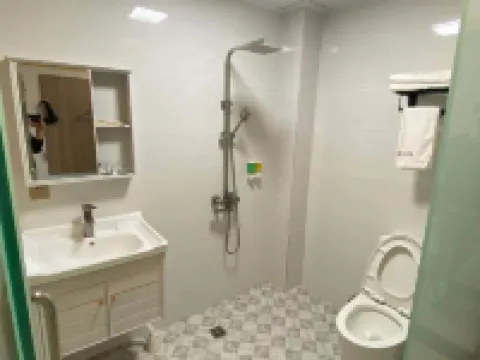 Zhongshan Baoyuan Theme Apartment