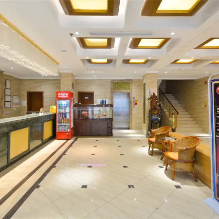 Xinyang Yugang Hotel (Xinyang Railway Station Store)