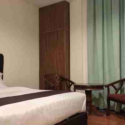 One Hotel Lintas Jaya Rooms