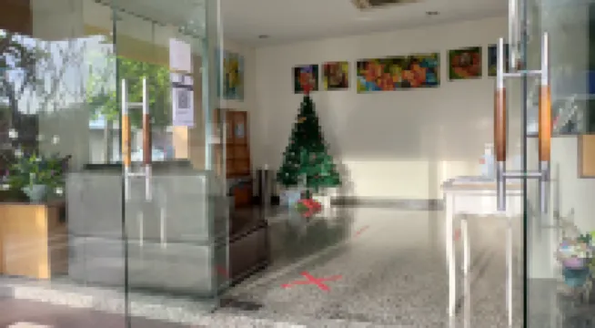 One Hotel Lintas Jaya - parking