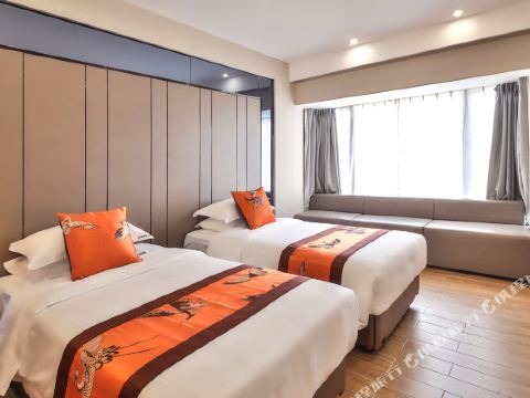 Shantou Overseas Chinese Hotel (Shantou Small Park Longyan South Road Branch)