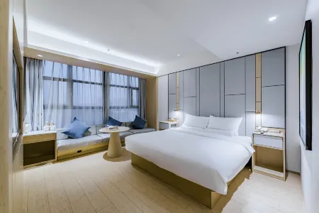 JI Hotel (Shanghai Caohejing Hongmei Road)