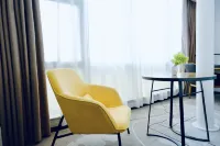 Jato Hotel (Hualong Bubugao) - balcony