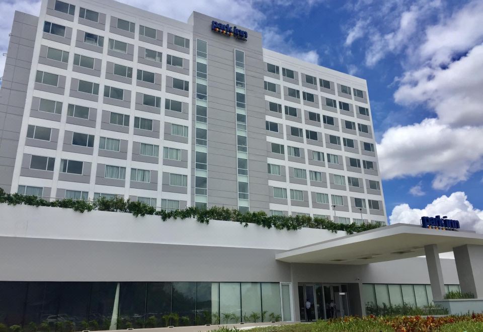 1. 파크 인 바이 ..