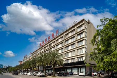 Chengjie Business Hotel (Wanning City Center High-speed Railway Station) Отели рядом со станцией Wanning Railway Station