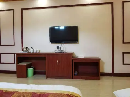 Xiahe Tengzhi Inn Отели рядом с достопримечательностью «White Rock Cliffs»