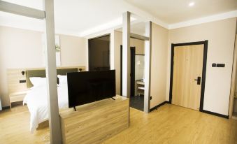 GreenTree Inn Express Hotel (Liuhe Branch)