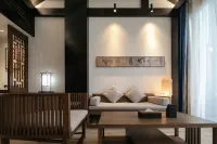 Yunhai Chinese Inn (Xiangyang OCT FABLAND Resort Area) - balcony