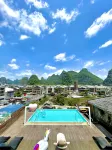 Zhenmei Resort Chain Hotel(Yangshuo West Street AiYuan Store)