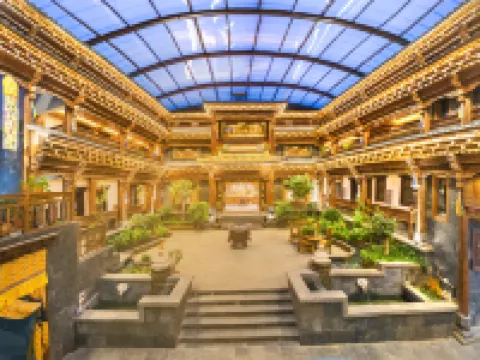 Zunshang Zangyun Manor Boutique Hotel Hotels in Shangri-La