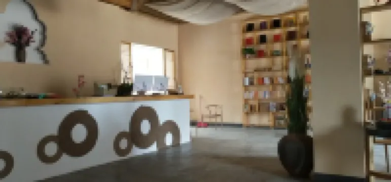 Lushan west sea van gogh home stay facility