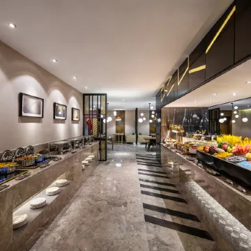 Crystal Hotel· Panjinwenlv International City