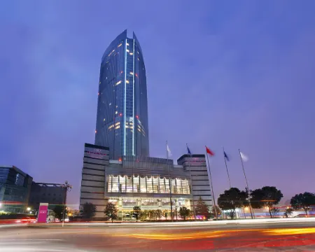 Crowne Plaza WUXI CITY CENTER by IHG Hotels in Wuxi