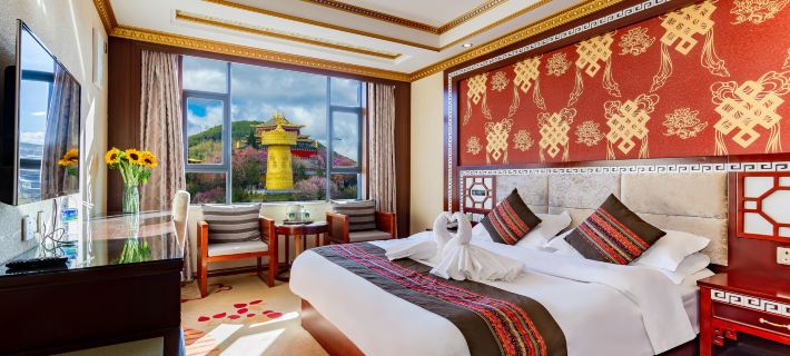 Floral Hotel· blue sky Meijing Hotel (Dukezong Ancient City) Hotel di Shangri-La